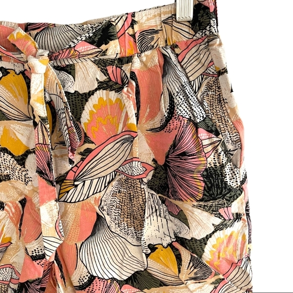 SOYA CONCEPT FLORAL SHORT Size Small - Picture 3 of 4